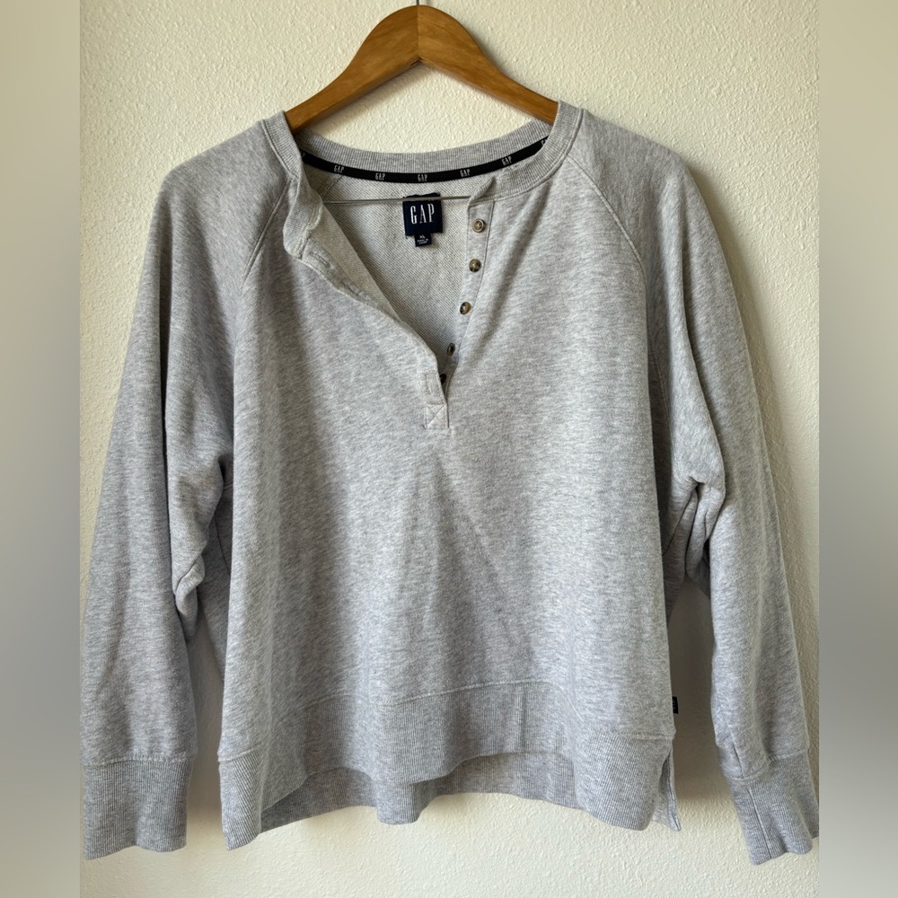 Perfect Slouch Gap Button Sweatshirt in Grey